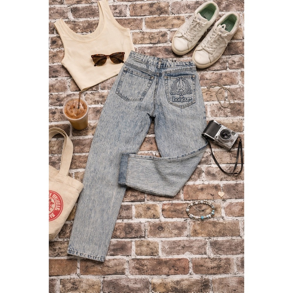 Unhinged 90s Acid Wash Bonjour Eiffel Tower Butt Pocket High Waist 80s 90s Denim